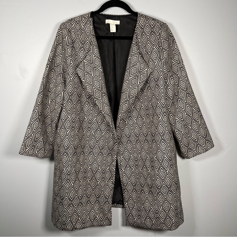 H&M Long-Line Blazer in B/W Geometric Print